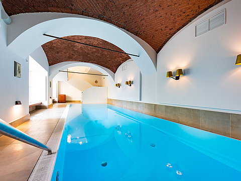 Indoor Pool im Parkhotel Graz