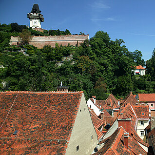 Blick auf den Schlossberg in Graz